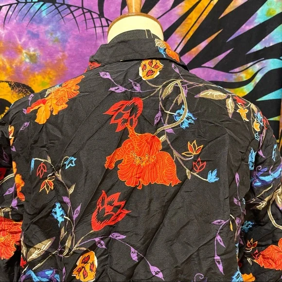 🌈 Lovely floral night button top - Picture 7 of 11